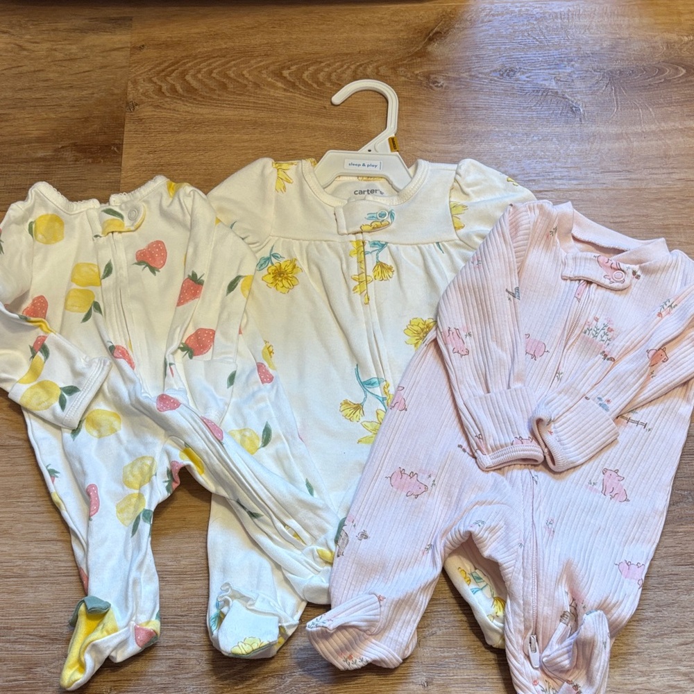 Carter's Set of 3 Baby Footies